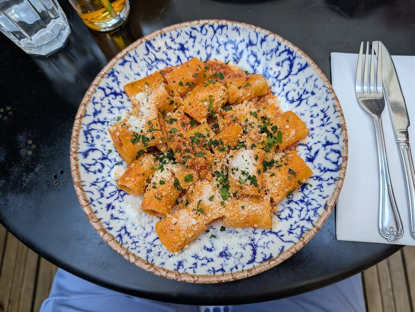 Un piatto di pasta condita con la 'nduja calabrese